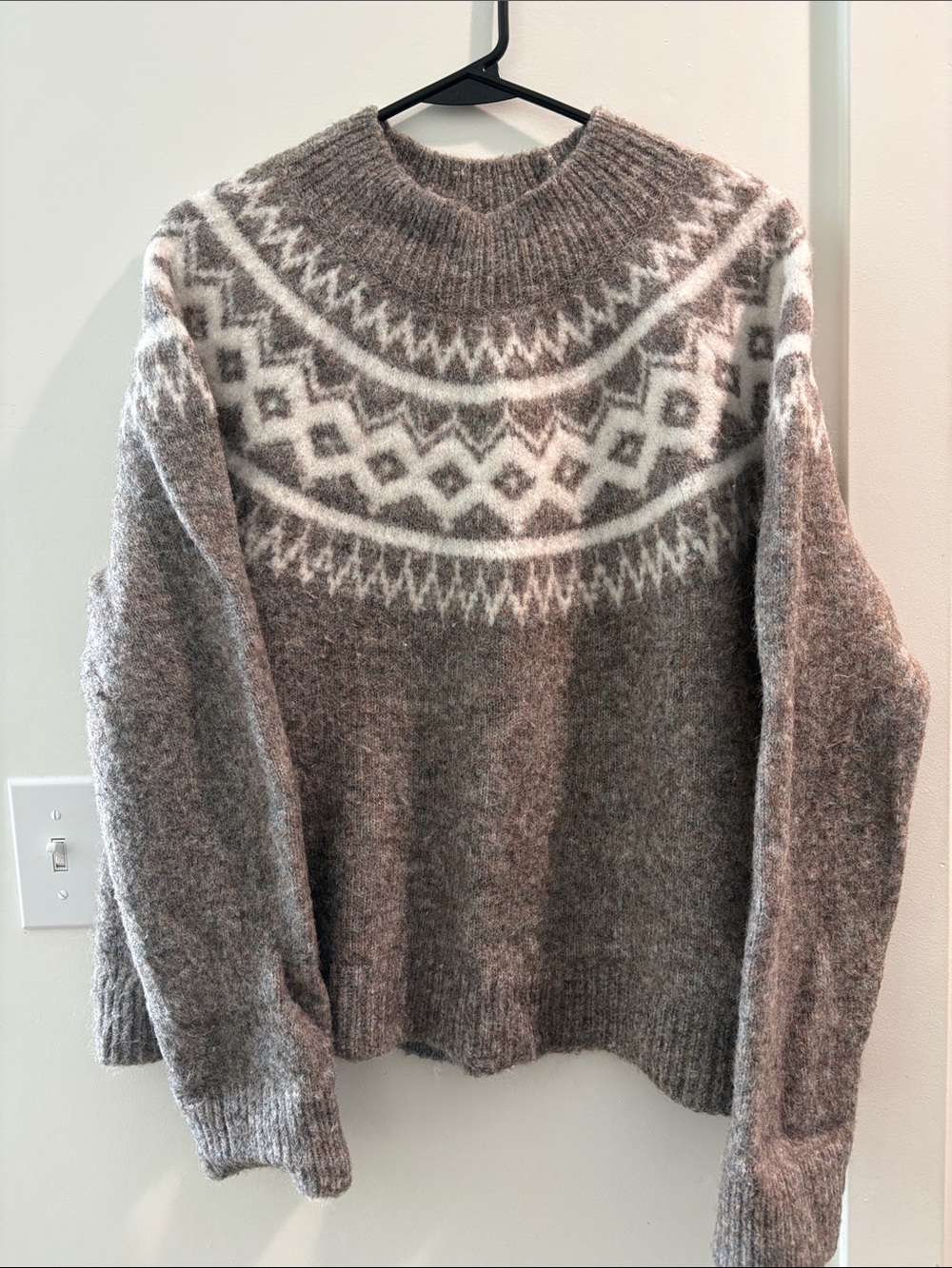 Banana Republic Gray Fair Isle Crewneck Sweater